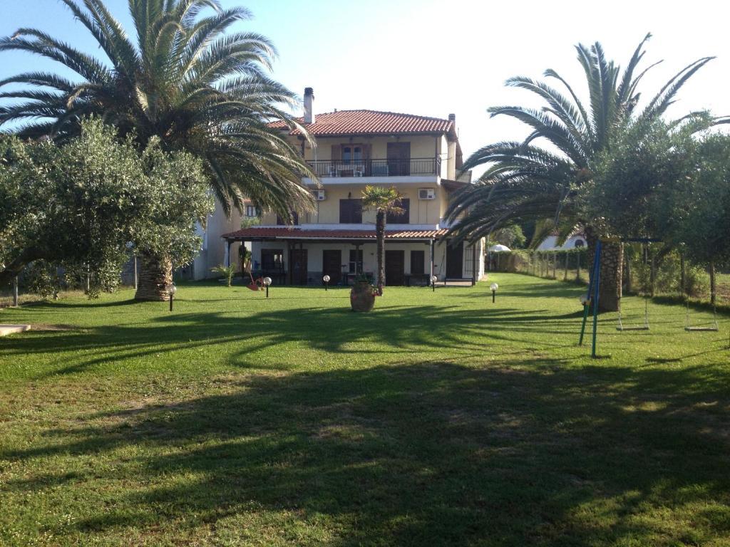 Villa Maria Полихроно Екстериор снимка