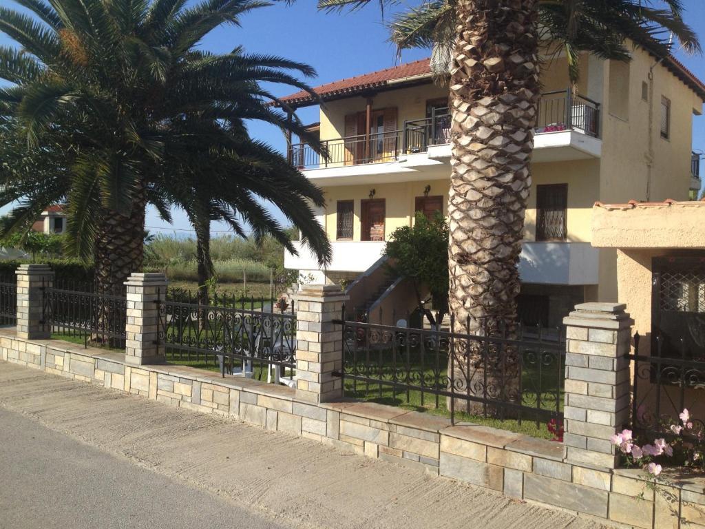 Villa Maria Полихроно Екстериор снимка