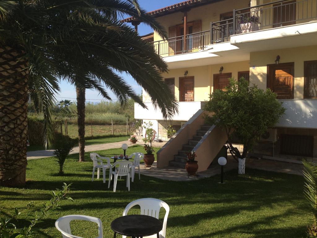 Villa Maria Полихроно Екстериор снимка